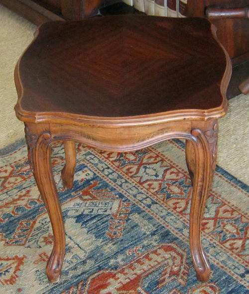 SMALL TABLE WITH CARVED DETAIL
