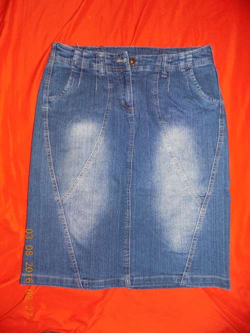 LADIES DENIM SKIRT - NETWORK - SIZE 10 (34)