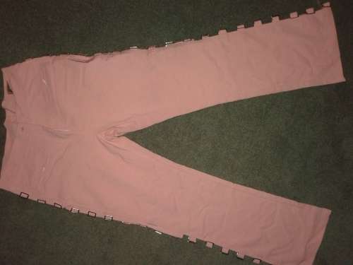LADIES LIGHT PINK PANTS SIZE 32