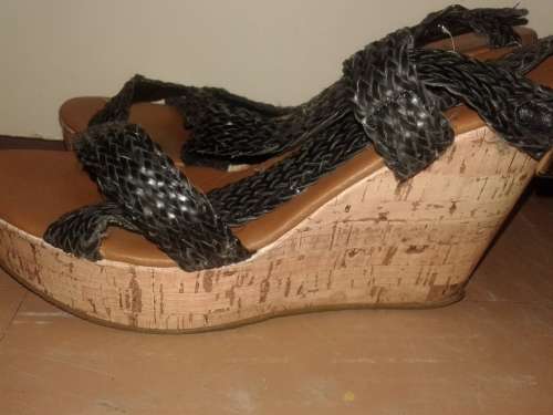 LADIES BLACK STRAP PLATFORM / WEDGE SHOES SIZE 7