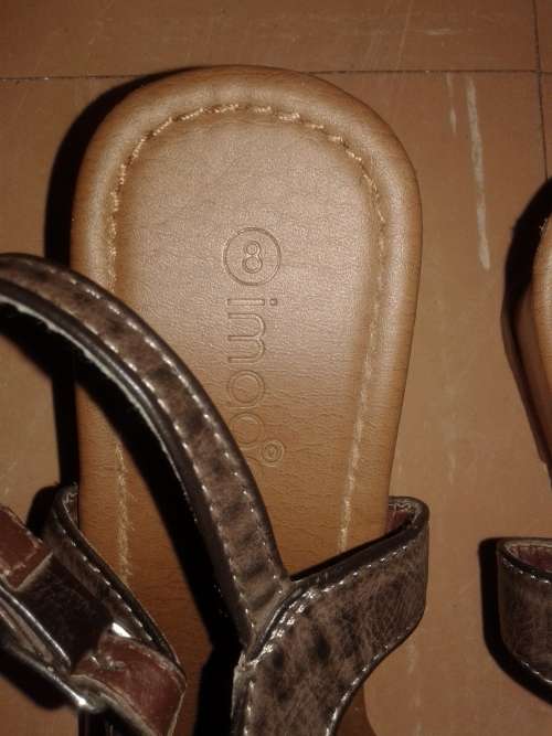 LADIES BROWN WEDGE SANDAL - SIZE 8