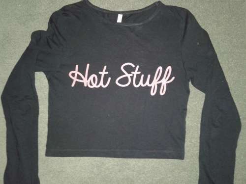 LADIES LONG-SLEEVE BLACK "HOT STUFF" TOP - SIZE XL BUT SMALL MAKE (32-34)