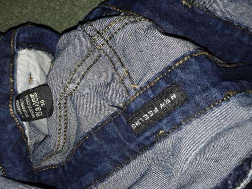 BEAUTIFUL LADIES STONEWASHED DENIM SIZE 30 - IMMACULATE CONDITION