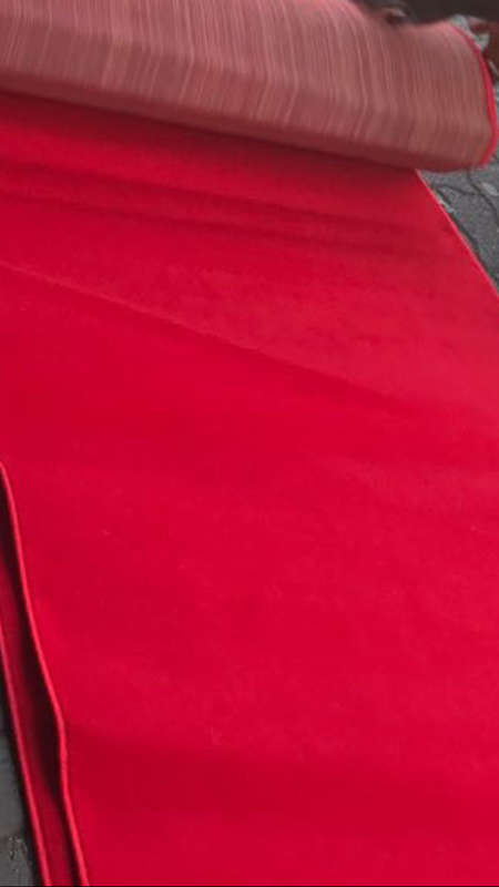 red aisle carpet runner