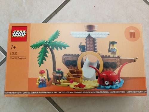 LEGO Pirate Ship Playground 40589