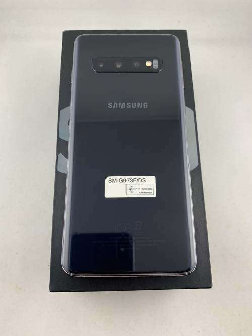 Samsung S10 Dual Sim Black in Box like new