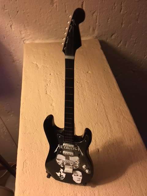 Metallica Model guitar