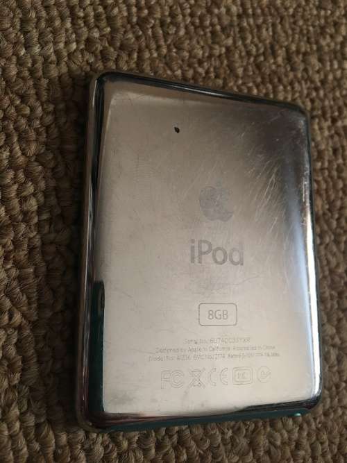 Apple iPod Nano - 8Gb