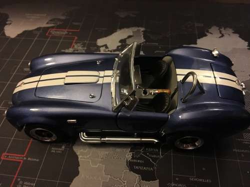 1/18 Shelby Cobra - PRICE REDUCED