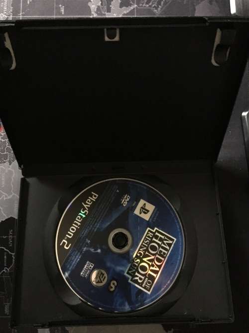 Two for one - The Matrix: Path of Neo and Medal of Honor: Rising Sun- PS2