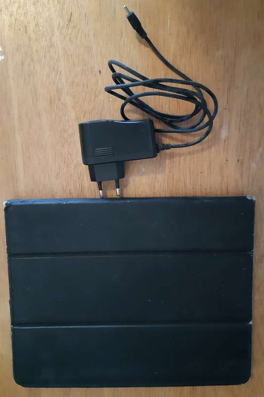 Used Onyx Athena 10-inch WiFi Tablet 16GB