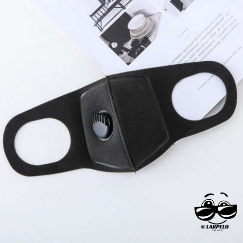 Face mask with breathing valve