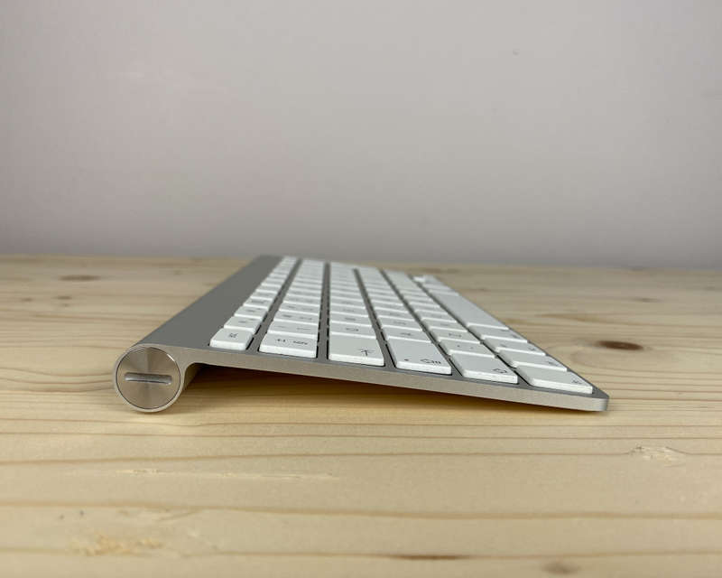 Apple Magic Keyboard + Mouse | Bargain Buy