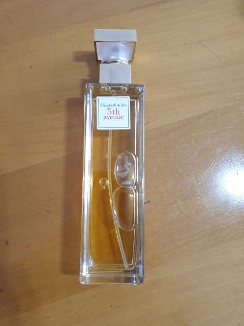 Elizabeth Arden - 5th Ave  75 ml  ....Imported from  New York  USA