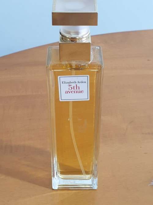 Elizabeth Arden - 5th Ave  75 ml  ....Imported from  New York  USA