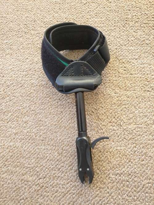 MAN KUNG COMPOUND BOW FOSSIL 30-70 LBS GOD CAMO