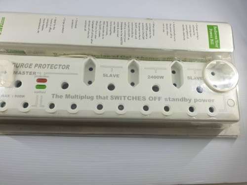 Energy saving multiplug with smart function