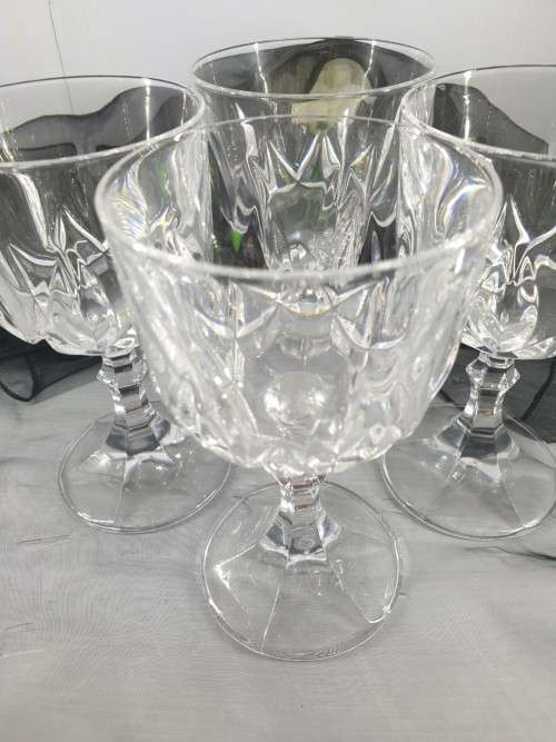 Set of Four stunning crystal glasses