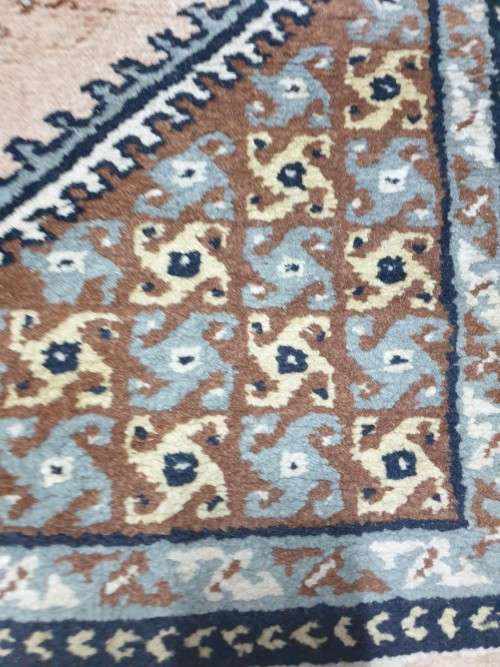 Tunisian Rug from 1972 in stunning condition