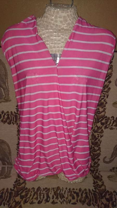 Cerise pink and white striped Front-cross Sleeveless Ladies Top Size 42