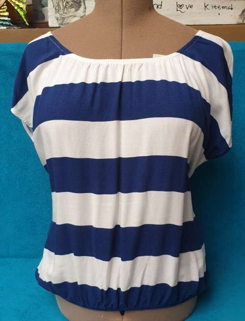 AS NEW!! Ladies Navy and White "Merien Hall" Blouse Size 16