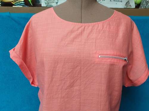 AS NEW!! Ladies Orange "Woolworths" Blouse with Zip-detail Size 16