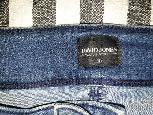 Ladies "David Jones" Jeans Size 16