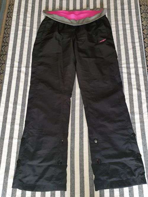 AS NEW!! Ladies "Maxed" Black Tracksuit Pants Size Medium