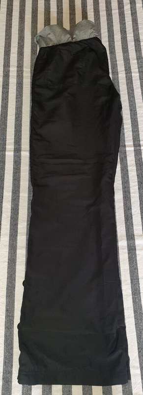 AS NEW!! Ladies "Maxed" Black Tracksuit Pants Size Medium