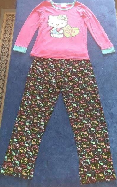 Girls "Hello Kitty" Long-sleeved Pajama-set Age 13-14