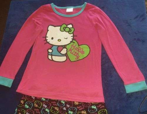 Girls "Hello Kitty" Long-sleeved Pajama-set Age 13-14