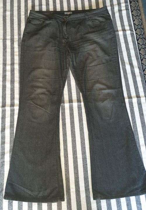 AS NEW!! Ladies Black "Legend" Wideleg Jeans Size 16
