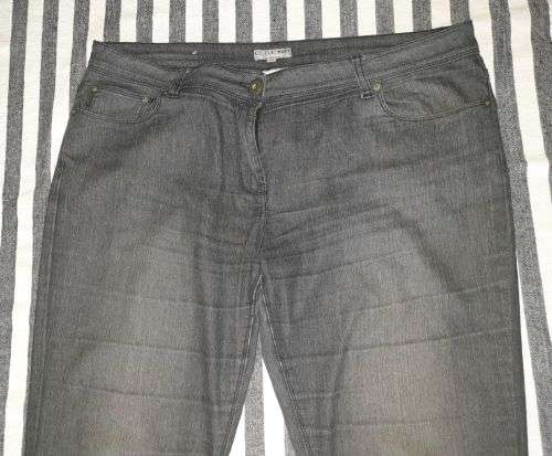 AS NEW!! Ladies Black "Legend" Wideleg Jeans Size 16