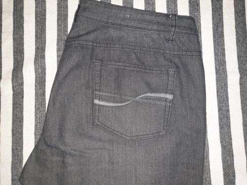 AS NEW!! Ladies Black "Legend" Wideleg Jeans Size 16