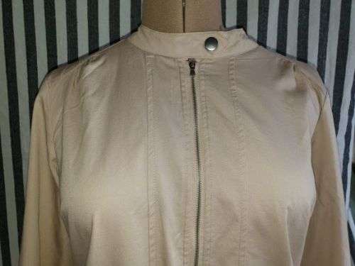 AS NEW!! Ladies "InSyns Curve" Beige Jacket with Front-zip Size 42