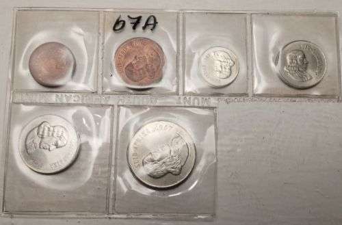 1967 Afrikaans RSA mint pack missing the R1