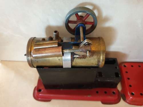 2 x MAMOD STEAM ENGINES, BOTH IN ONE LOT.