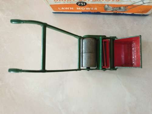 Vintage DINKY SUPERTOYS LAWN MOWER.
