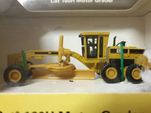 CAT 160H MOTOR GRADER. 1:87. BOXED