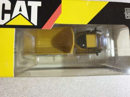 CAT 730 Articulated Truck with Klein Water Tank. 1:87