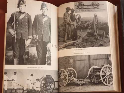 Geskiedenis van die 2de Vryheidsoorlog 1899-1902. J.H.Breytenbach. Vol 1,2 and 4.