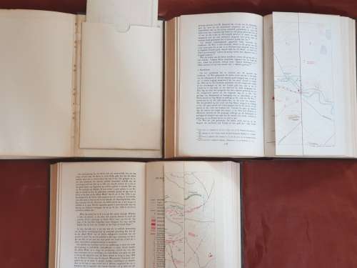 Geskiedenis van die 2de Vryheidsoorlog 1899-1902. J.H.Breytenbach. Vol 1,2 and 4.