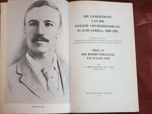 Geskiedenis van die 2de Vryheidsoorlog 1899-1902. J.H.Breytenbach. Vol 1,2 and 4.