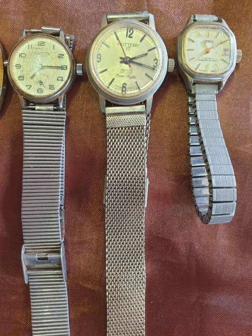 Large collection of watches/parts/etc. Some vintage.