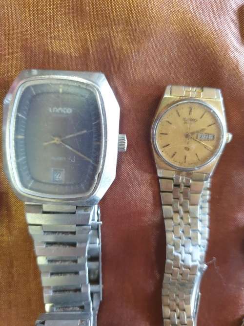 Large collection of watches/parts/etc. Some vintage.