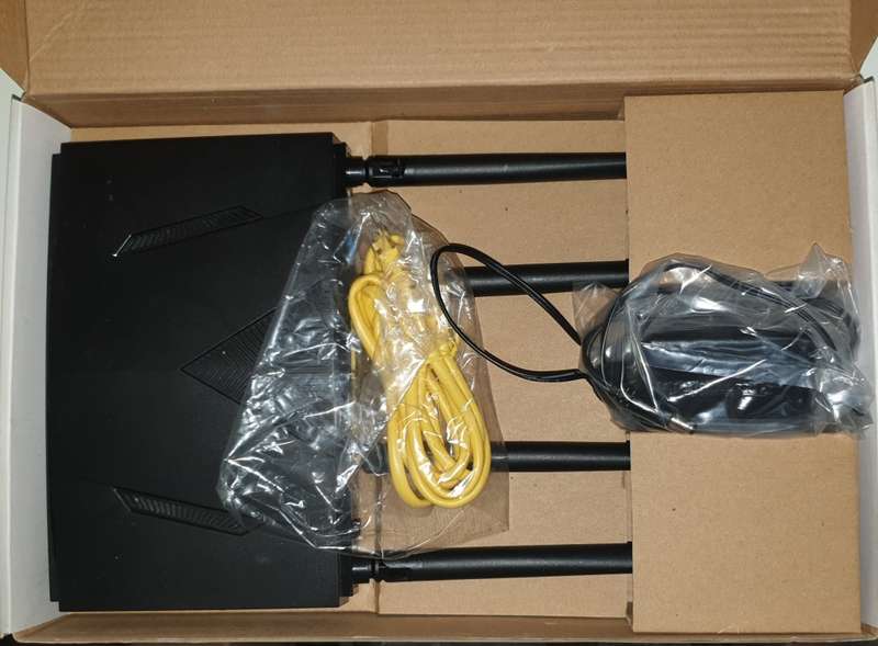 FIBRE/LTE Wi-Fi AC 1200 Dual Band Gigabit Router