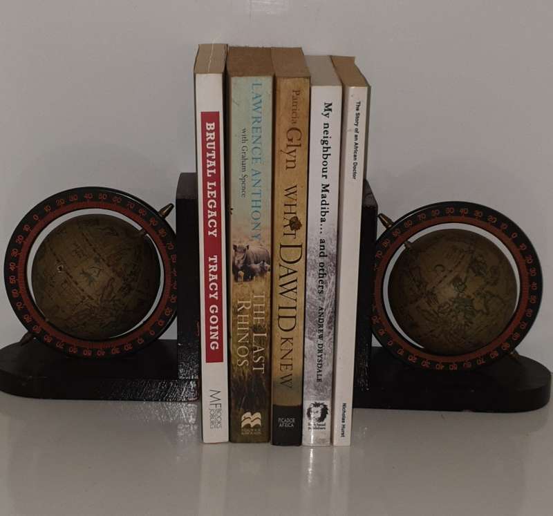 5 x ENGLISH TITLES, ALL IN ONE LOT.