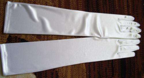 Gloves to Complement Your Wedding Dress