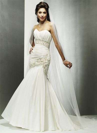 CUSTOM MADE WEDDING DRESS / BRIDAL GOWN / MATRIC FAREWELL DRESS / EVENING DRESS / BRIDESMAID DRESS