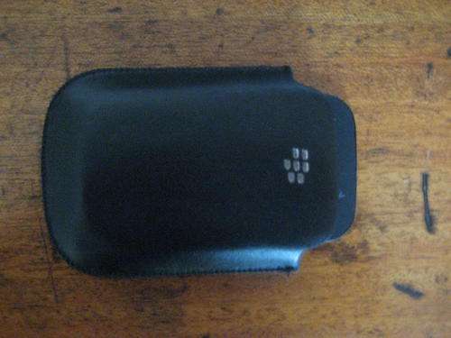 Genuine BlackBerry Leather Pocket Pouch Sleeve Curve 8520 8530 8900 9300 3G 9330